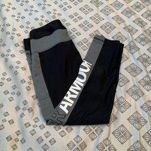 Girls Under Armour capri leggings